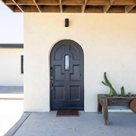 Villa Starlight Mesa In Joshua Tree With Fire Pit Circle And Privacy à Yucca Valley Extérieur photo