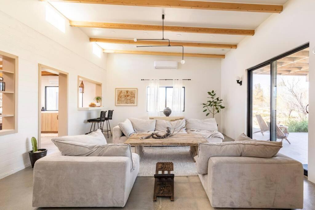 Villa Starlight Mesa In Joshua Tree With Fire Pit Circle And Privacy à Yucca Valley Extérieur photo